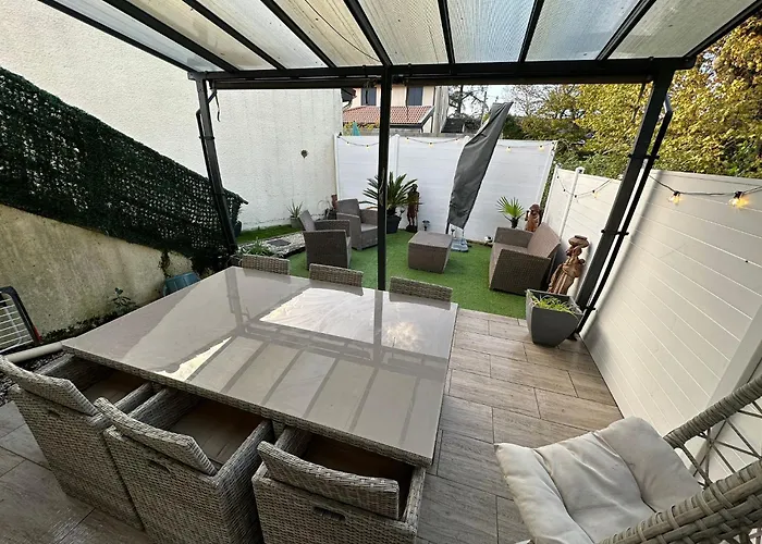 Nid Douillet Avec Terrasse